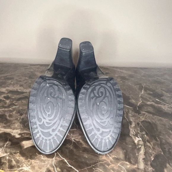 Clarks Artisan Black Ankle Boot 8.5 - Picture 2 of 3